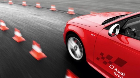 062_Audi_womens_driving_experience_2021_photo_s03_Active_Safety.jpg
